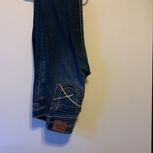 Buckle jeans